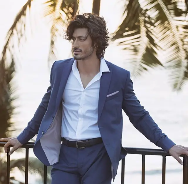 Vidyut Jamwal Biography, Age, Height, Family, Education, Girlfriend & More