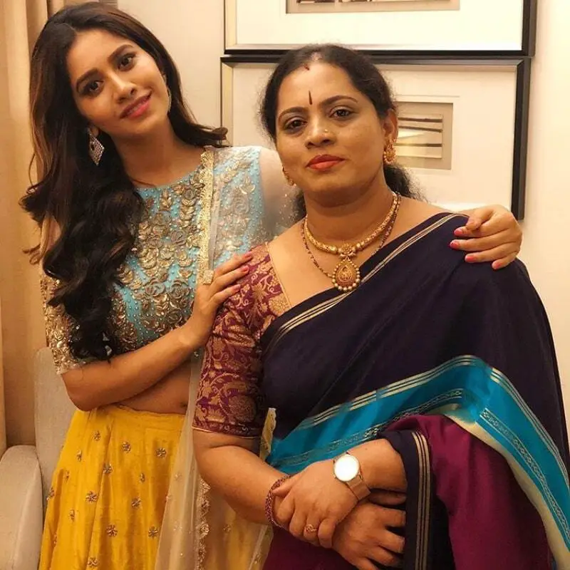 Nabha Natesh Age, Biography, Height, Family, Boyfriend & More 9 Nabha Natesh Mother