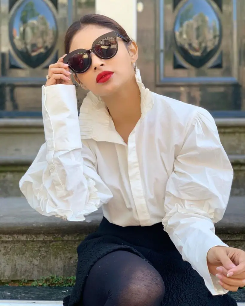 Mouni Roy Biography, Age, Height, Family, Boyfriend & More 12 Mouni Roy Hot Images