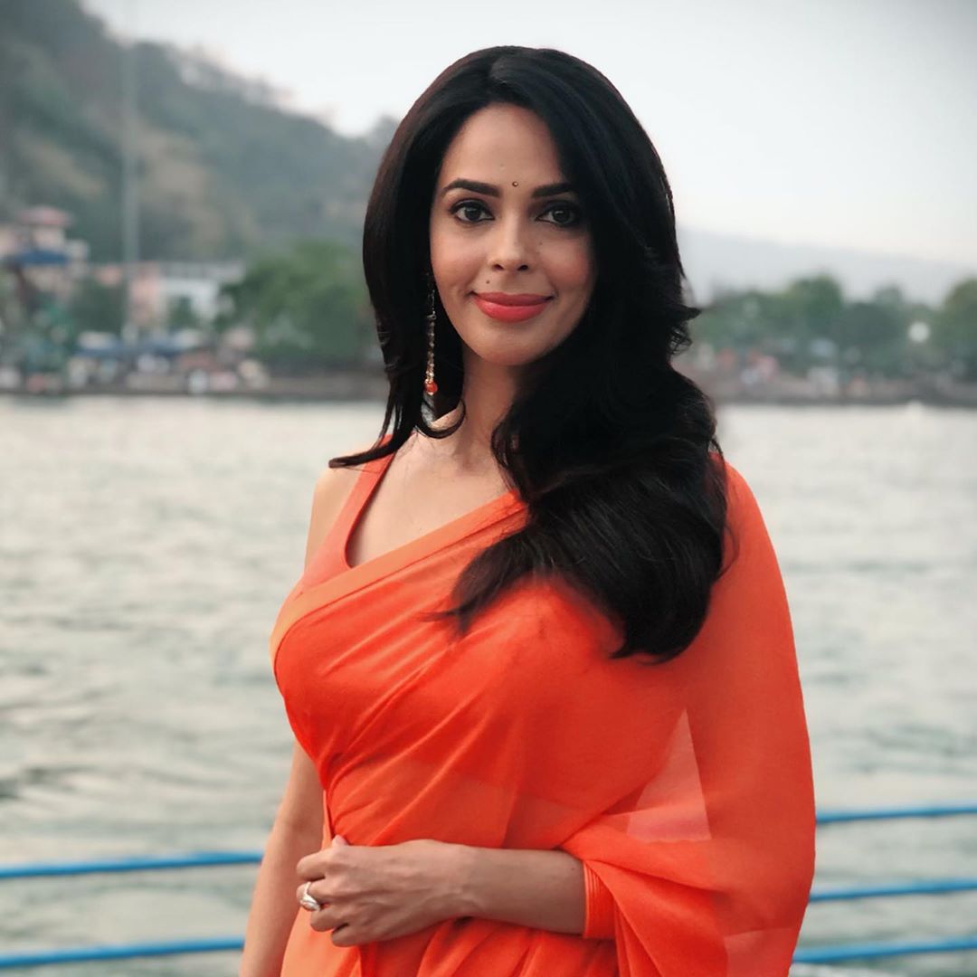 Mallika Sherawat Biography, Age, Family, Boyfriend Or Husband & More