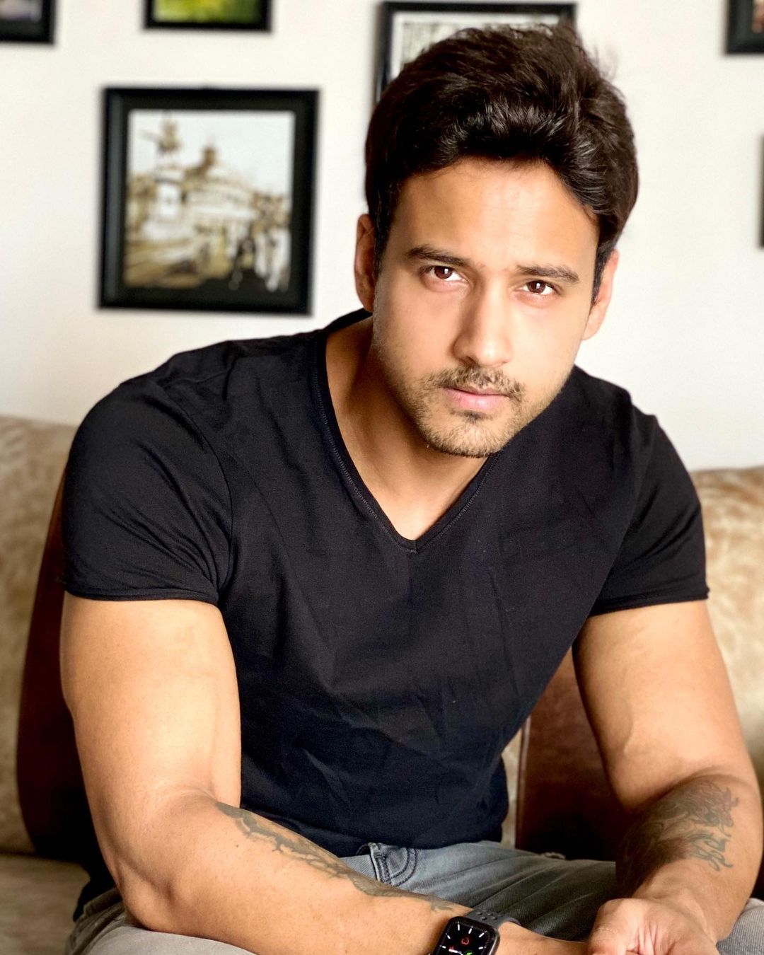 Yash Dasgupta Age, Wiki, Girlfriend, Family, Education & More