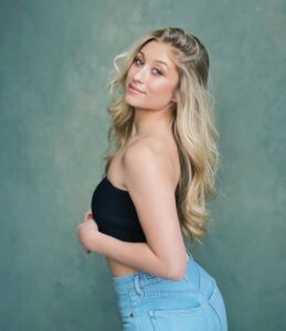 Briar Nolet Age, Wiki, Family, Education, Boyfriend, Affairs