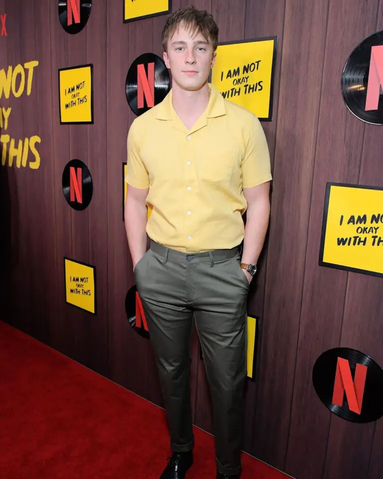 Drew Starkey Age, Wiki, Height, Girlfriend, Family & More | BiographyVilla