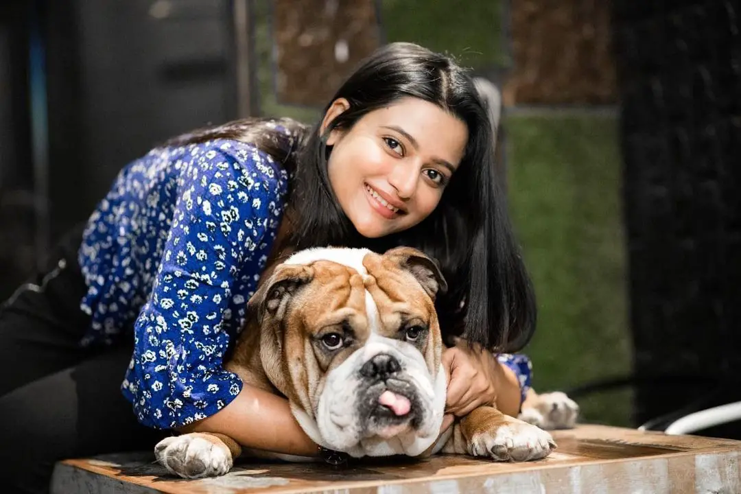 ushasi ray with dog