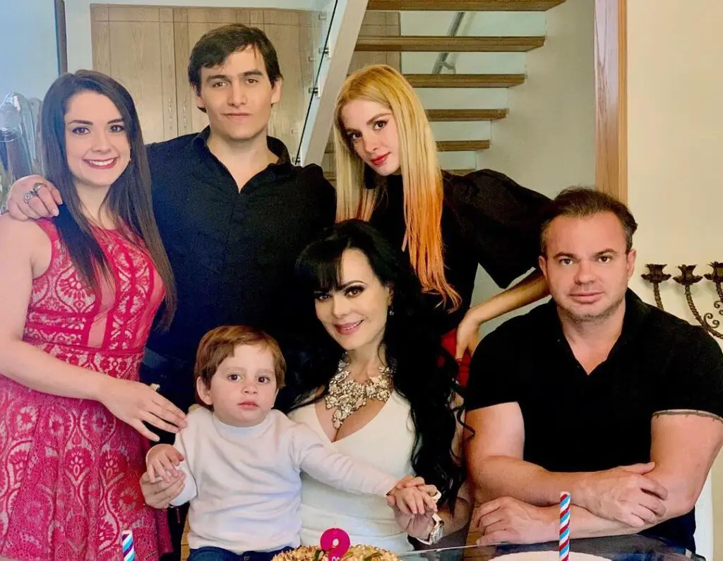 Maribel Guardia family