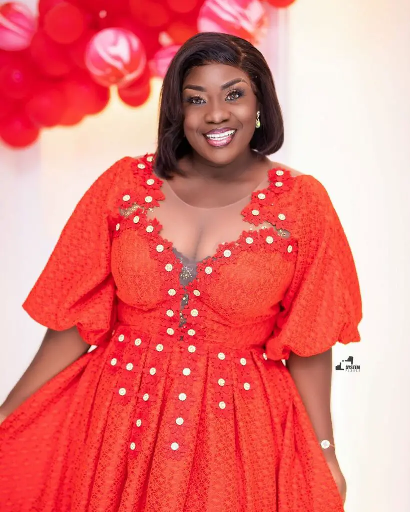 Emelia Brobbey Age, Height, Husband, Net Worth, Daughter 4 Emelia Brobbey hot sexy pics