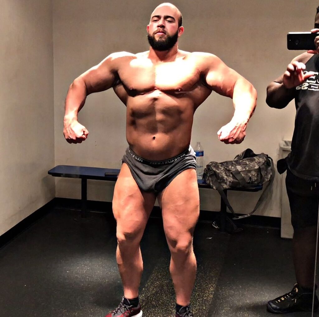 Eric Kanevsky Age, Wiki, Height, Weight, Birthday & More 3 Eric Kanevsky gym
