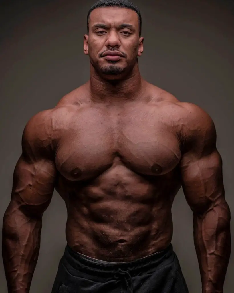 Larry Wheels Age, Wiki, Ethnicity, Girlfriend, Family Income