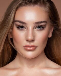 Bethany Lily April Age, Wiki, Height, Boyfriend, Net Worth