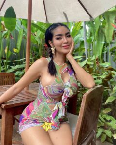 Yanisa Samohom Age, Wiki, Bio, Height, Boyfriend, Net Worth