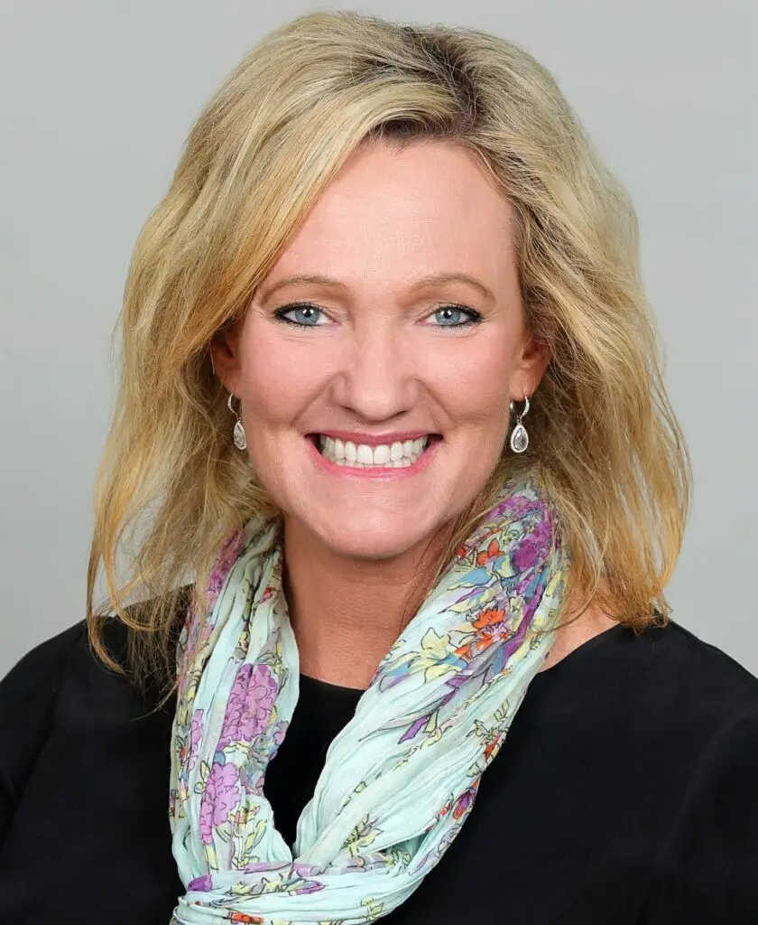 Karen Kingsbury Age, Wiki, Height, Husband, Children, Net Worth 3 Karen Kingsbury images
