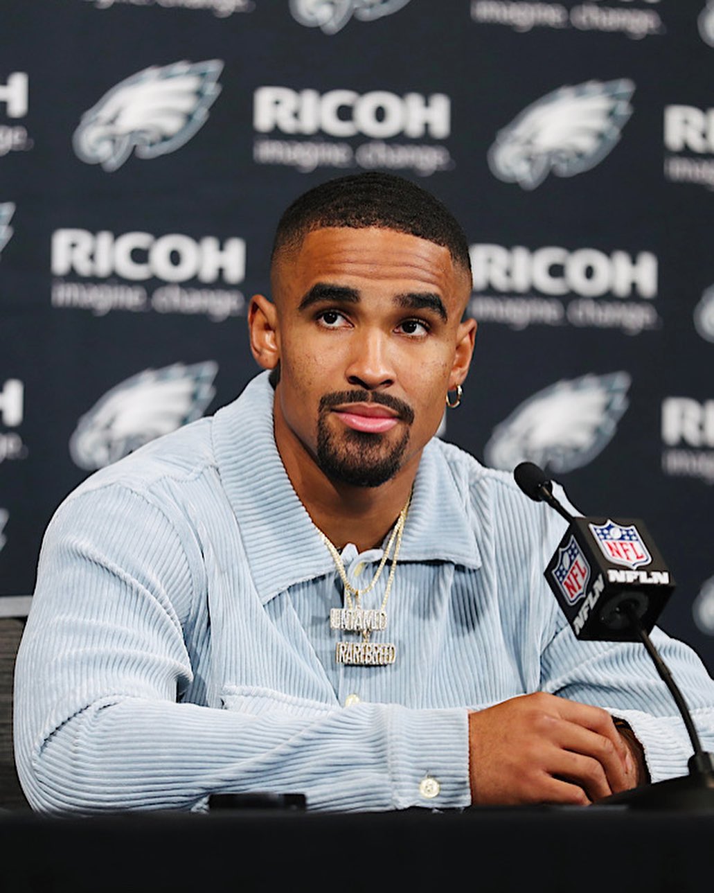 Jalen Hurts Age, Wiki, Height, Family, Girlfriend, Salary