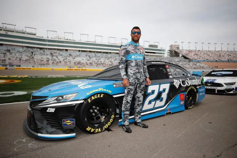 Bubba Wallace Age, Wiki, Height, Family, Wife, Net Worth | BiographyVilla