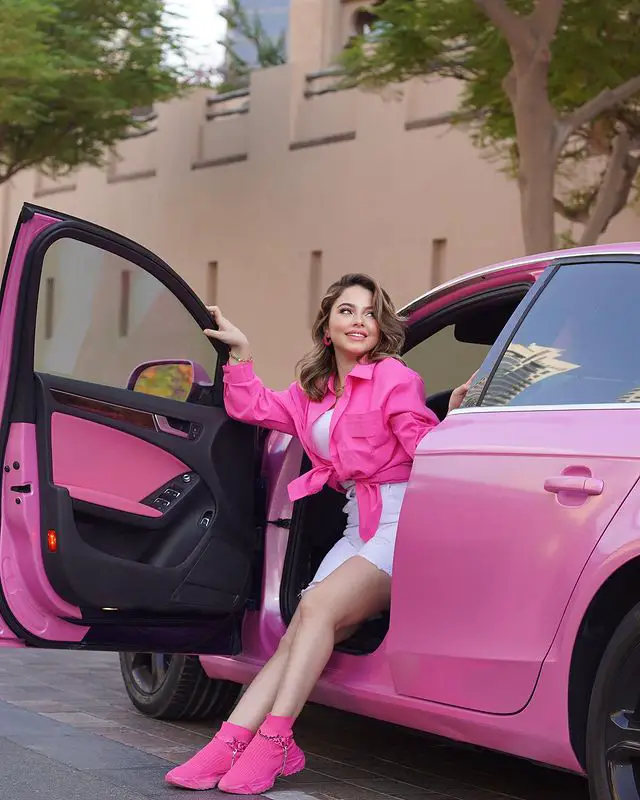 Bessan Ismail Pink Car