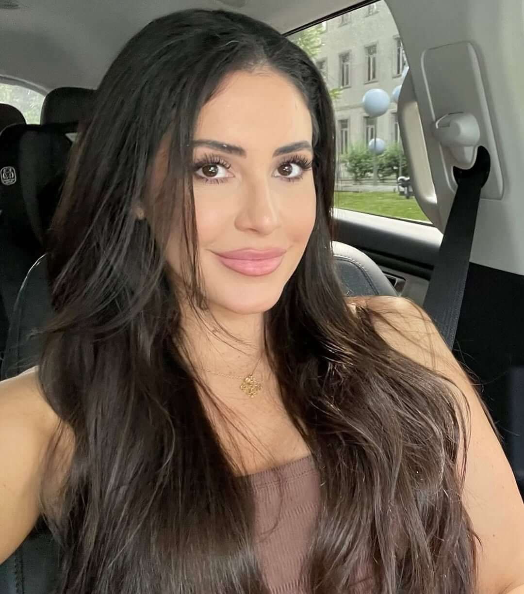 Anna Paulina Luna Age, Ethnicity, Husband, Family